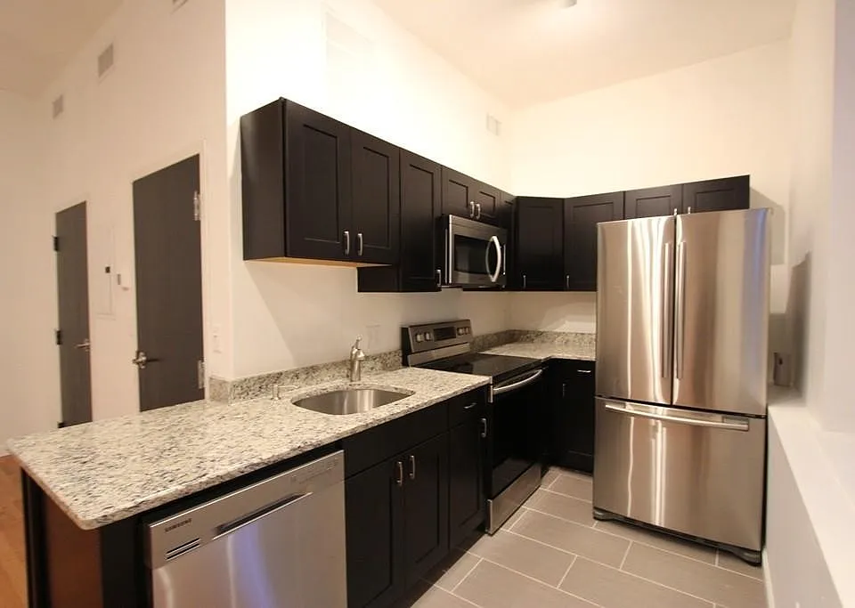 48 Winter St #2-3