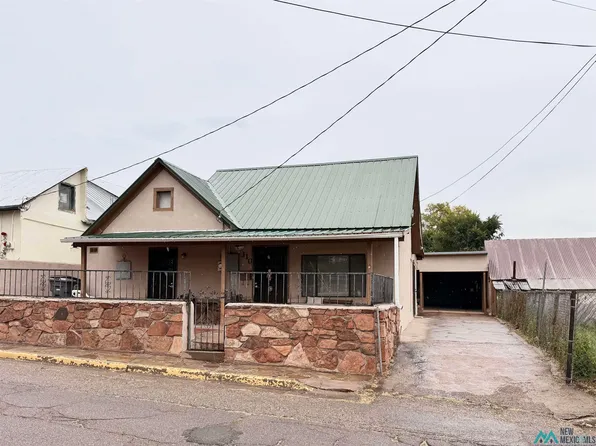 310 Street St, Las Vegas, NM 87701
