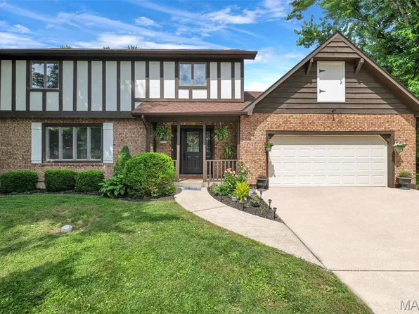 438 Shenandoah Dr, Farmington, MO 63640