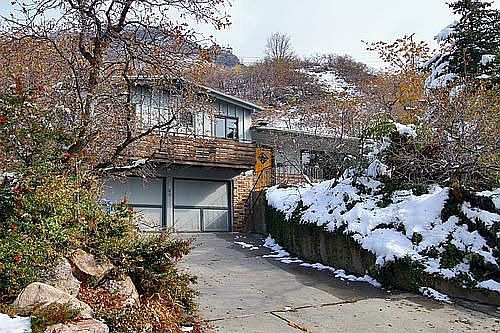 1st image of 3409 S Crestwood Dr