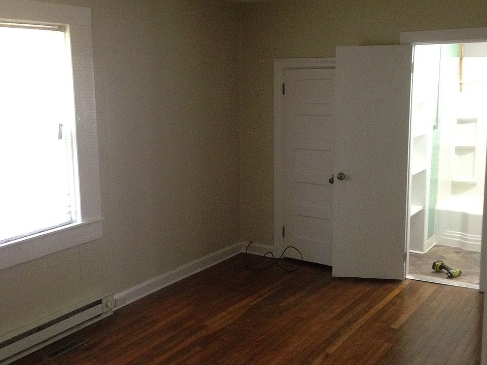 Unit 2 - bedroom