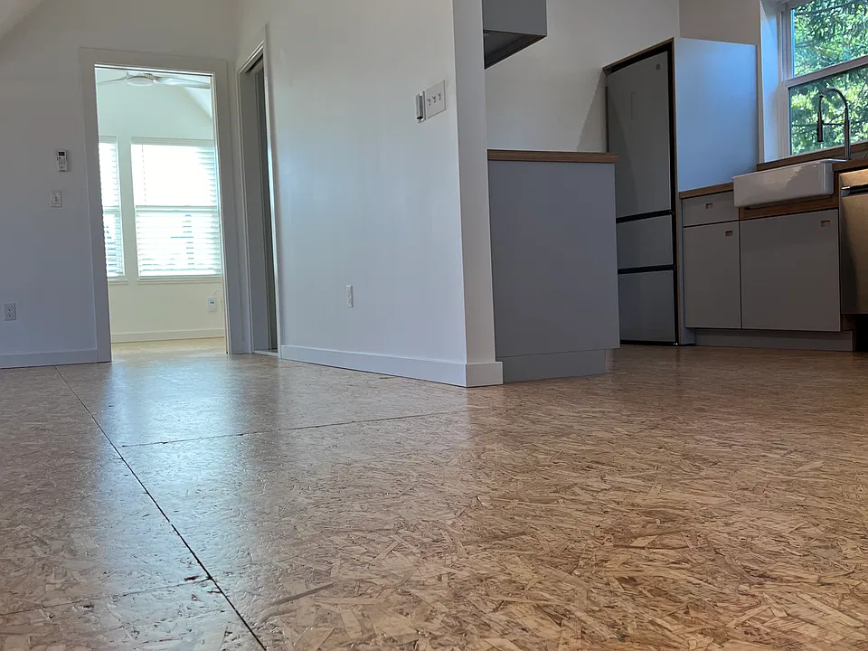329 Edith St