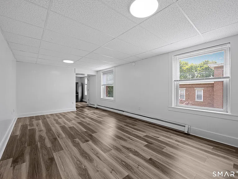 156 Garfield Ave #24 — Photo 4