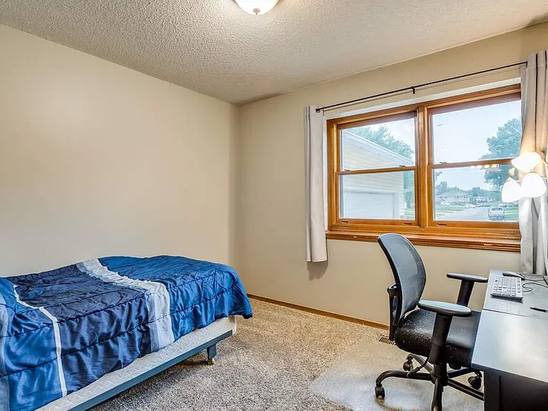 11941 W Rolling Hills Dr — Photo 10