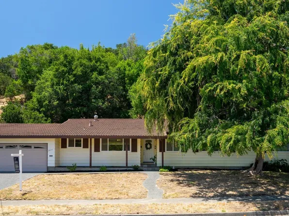 2651 Las Gallinas Avenue, San Rafael, CA 94903