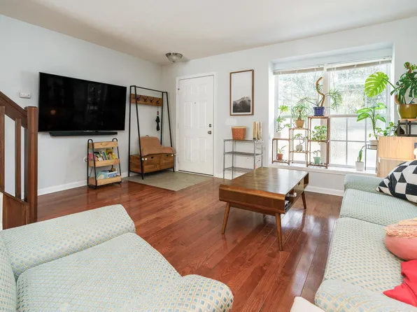 6335 Hares Ear Dr #30, Columbus, OH 43230