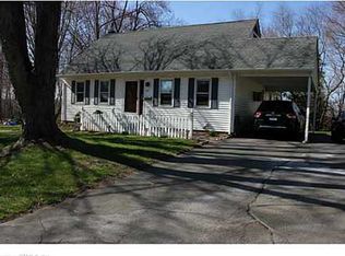 27 Marion Pl, Enfield, CT 06082