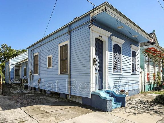 3rd image of 1019 Clouet St Front 1019