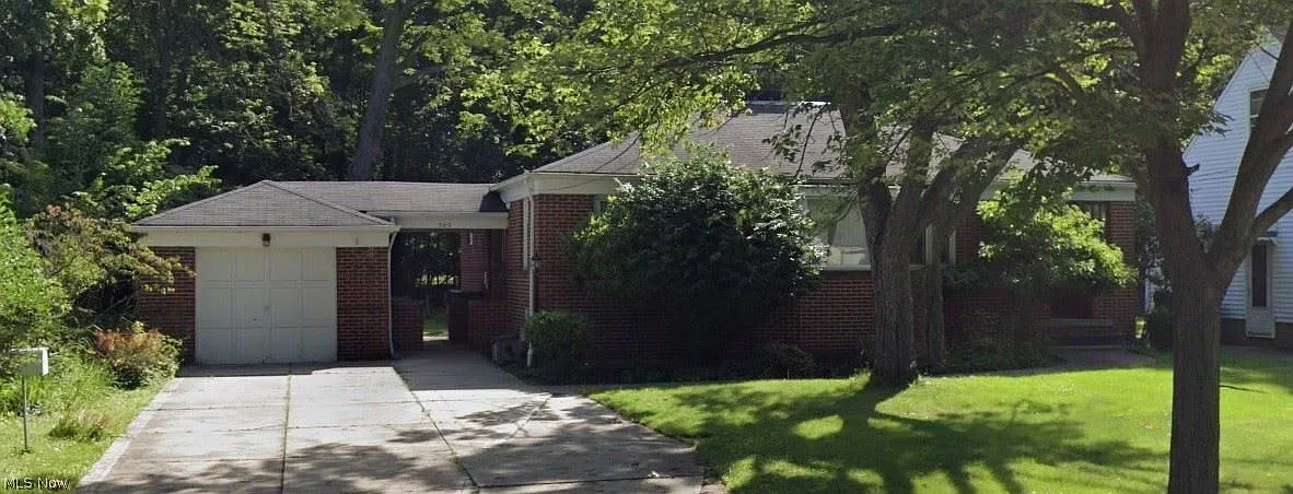 545 Lloyd Rd photo 1