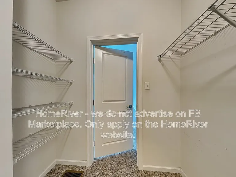 311 Cross Creek Dr — Photo 12