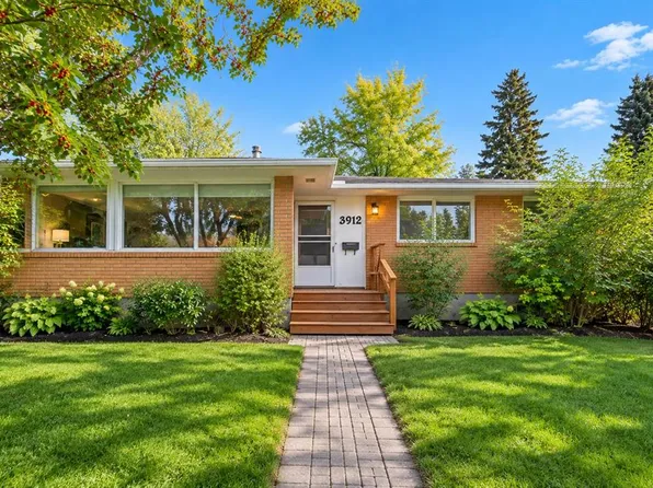 3912 S Vancouver Cres NW, Calgary, AB T3A 0M1
