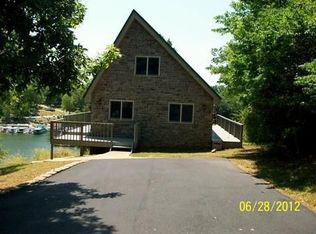 618 Chimney Rock Rd, Harrodsburg, KY 40330