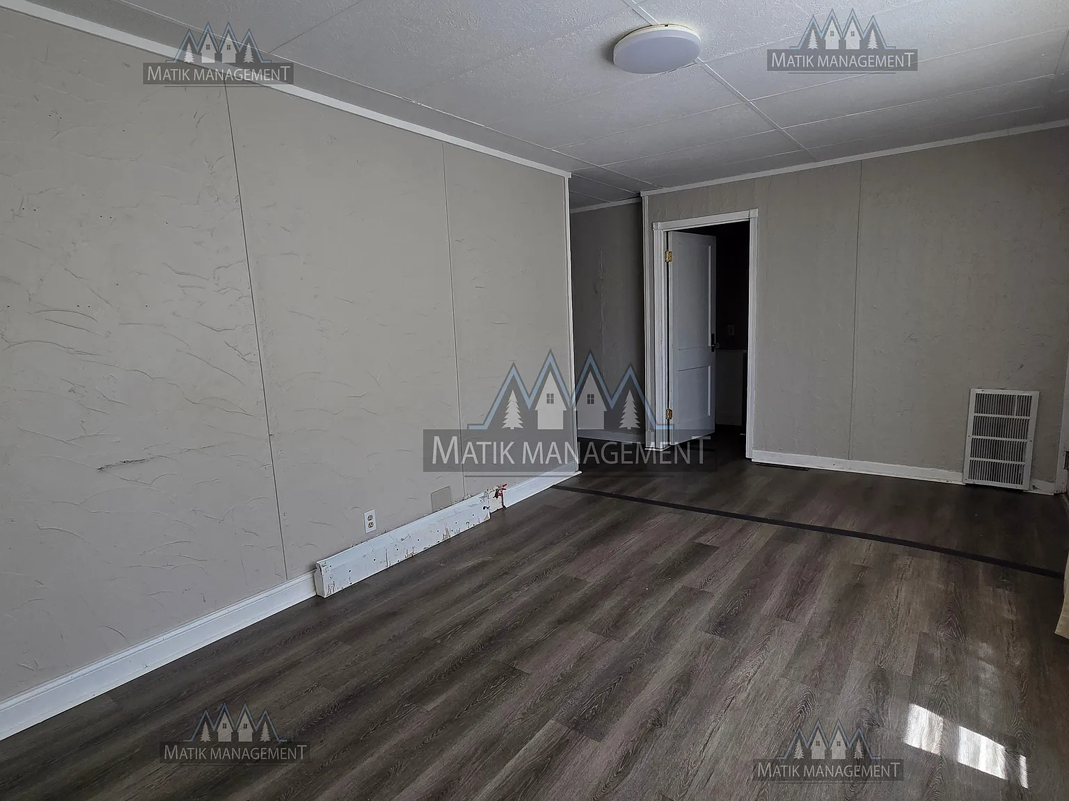 1 bed, 10 sqft, $695 — Photo 4
