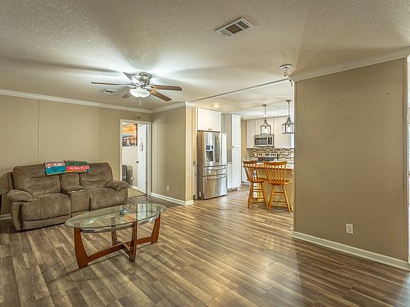 4th image of 11 Hupa St