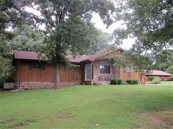 2nd image of 575 Green Acres Ln