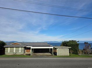 7158 Dickinson Rd, Lantzville, BC V0R 2H0