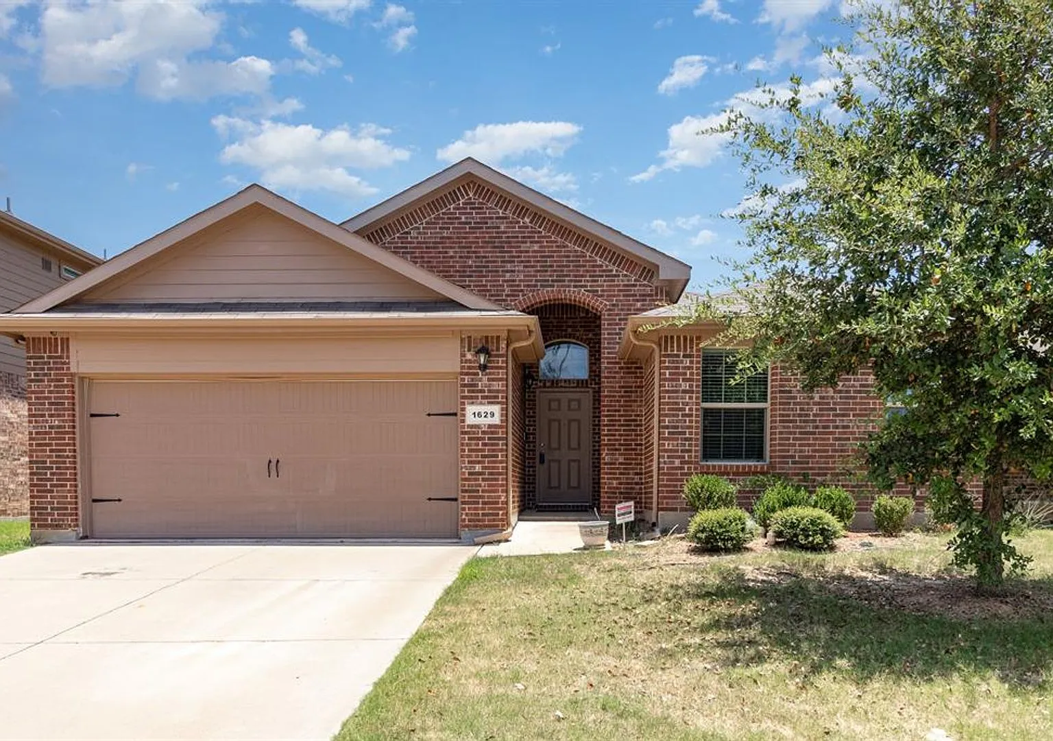 Welcome to 1629 Milledge Road in Fort Worth! — Photo 3