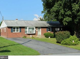 25 Hoover Rd, Lancaster, PA 17603