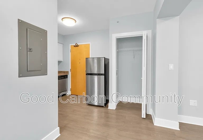 2136 Main St #102 — Photo 8