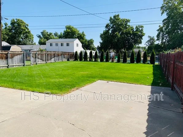 302 Bernard Ave, Richland, WA 99352