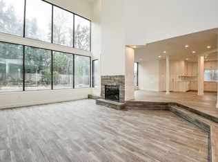 8115 Fondren Lake Dr, Houston, TX 77071