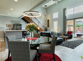 939 N Oceo Cir, Palm Springs, CA 92264