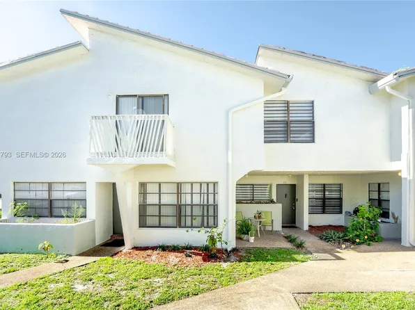 2570 Coral Springs Dr, Pompano Beach, FL 33065