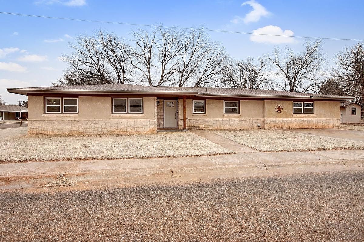 1928 N Avenue O, Tahoka, TX 79373 Zillow