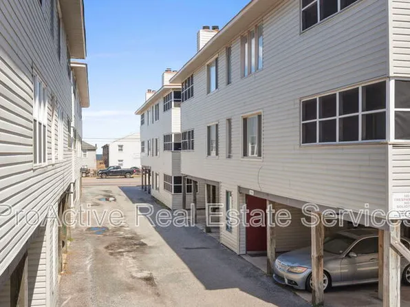 1415 E Ocean View Ave #F, Norfolk, VA 23503