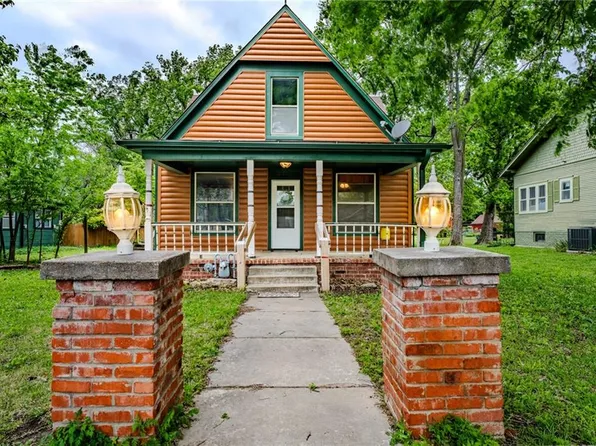 421 N 12th St, Fredonia, KS 66736