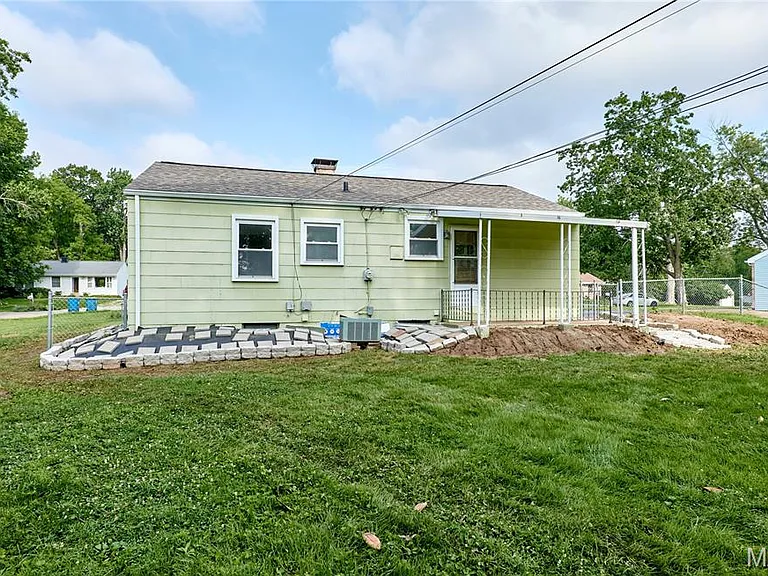 228 Newton Pl — Photo 19