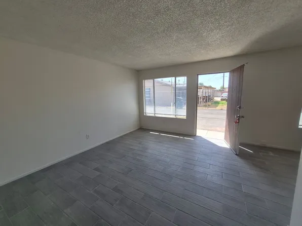 136, 136 N 21st Ave #4, Yuma, AZ 85364