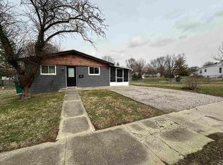 512 E Walnut St, Greentown, IN