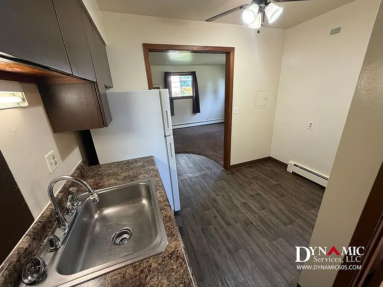 217 S Summit Ave — Photo 8