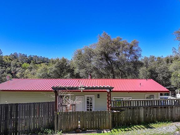 4th image of 16190 Rolling Oaks Ct