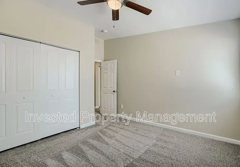 6822 Niagara St — Photo 12