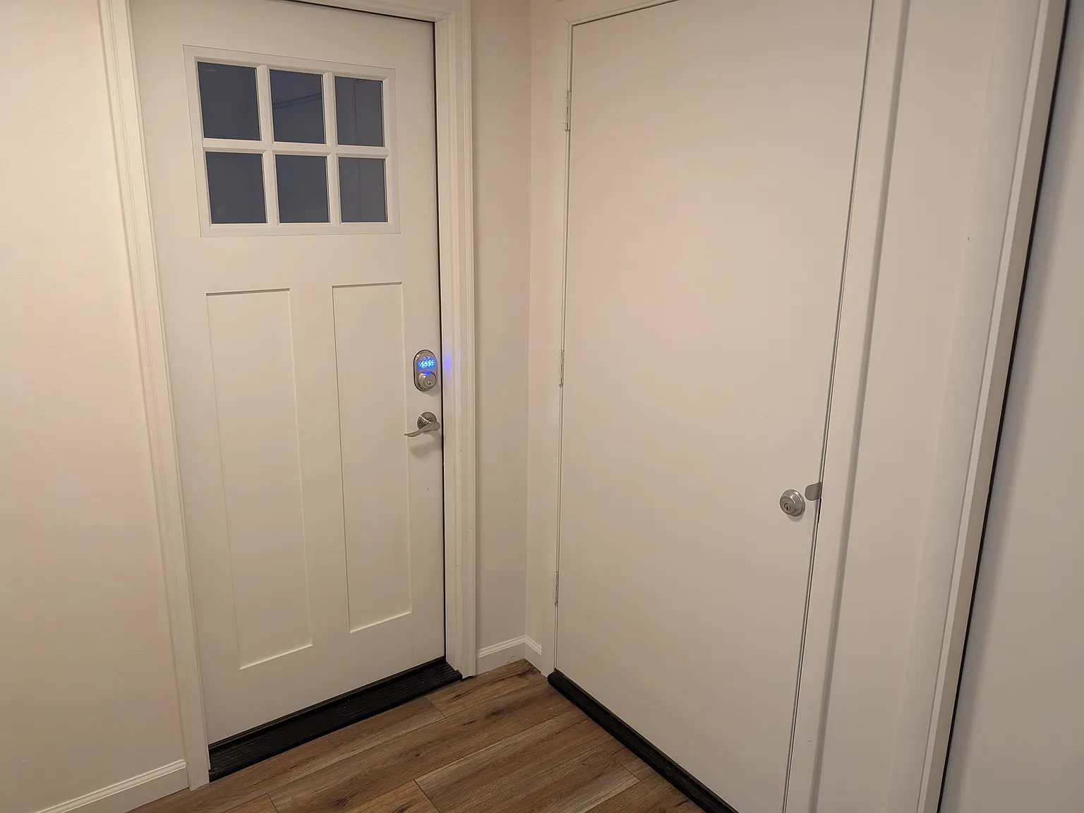 3 bed, 1900 sqft, $1,950 — Photo 2