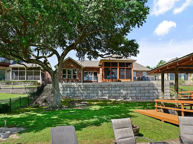 12066 River Highlands Dr — Photo 18