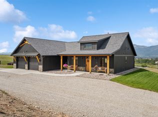 559 Stage Springs Ln, Stevensville, MT 59870