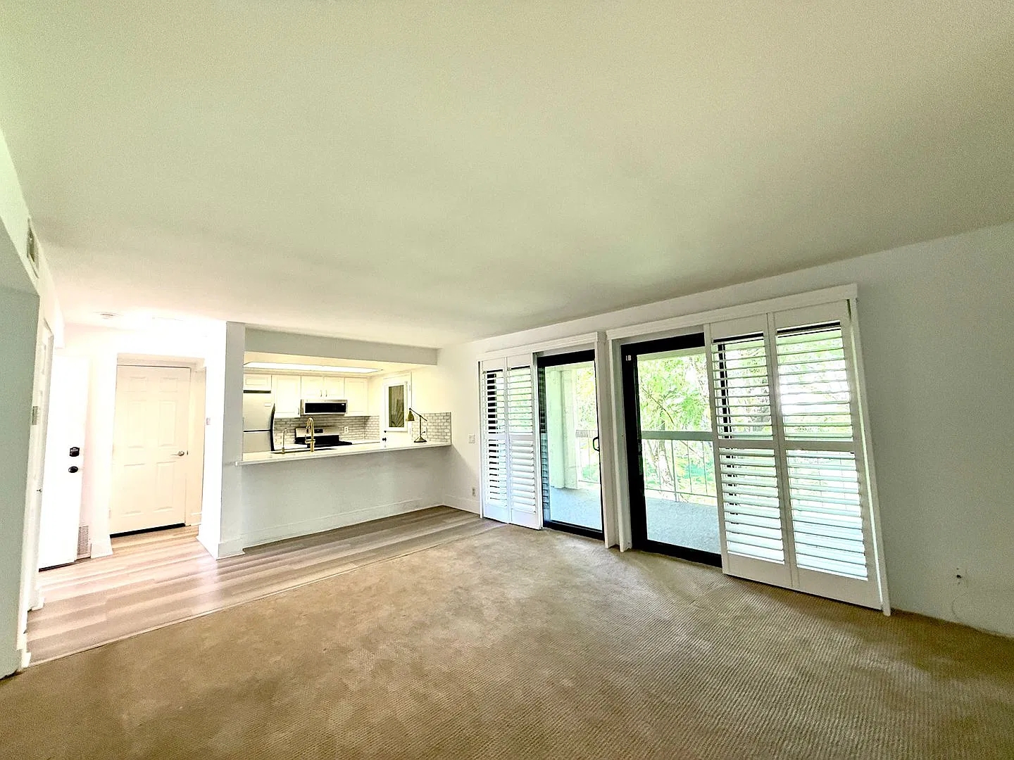Riviera Gardens - Long Term - Unfurnished - Large 1BR — Photo 4