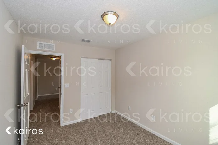 1336 Lake Shore Blvd — Photo 10