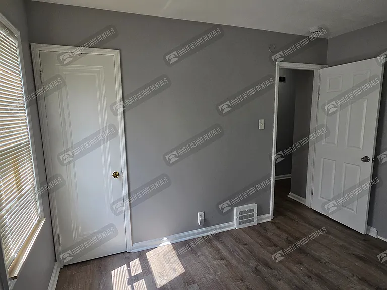 16211 Liberal St — Photo 8