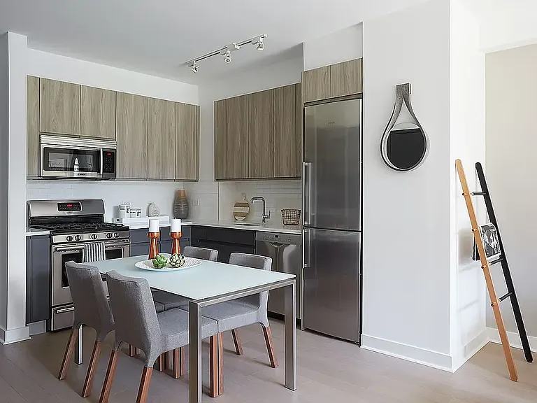 365 Bond St #B204 — Photo 3
