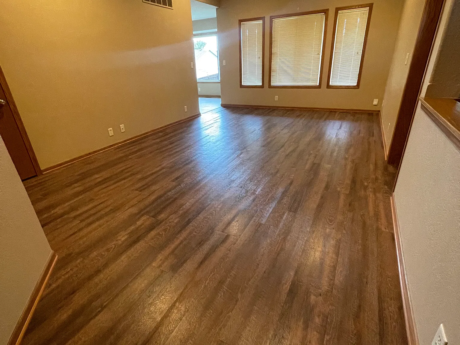 4 bed, 2106 sqft, $2,000 — Photo 2