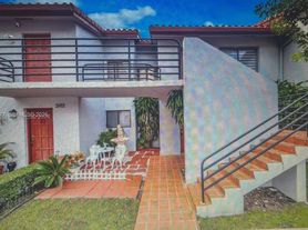 15420 SW 74th Circle Ct, Miami, FL