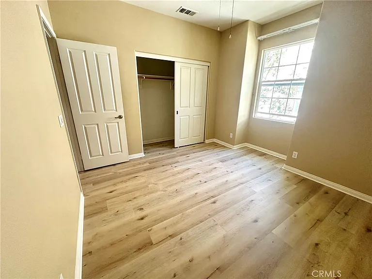 1411 Montgomery St — Photo 13