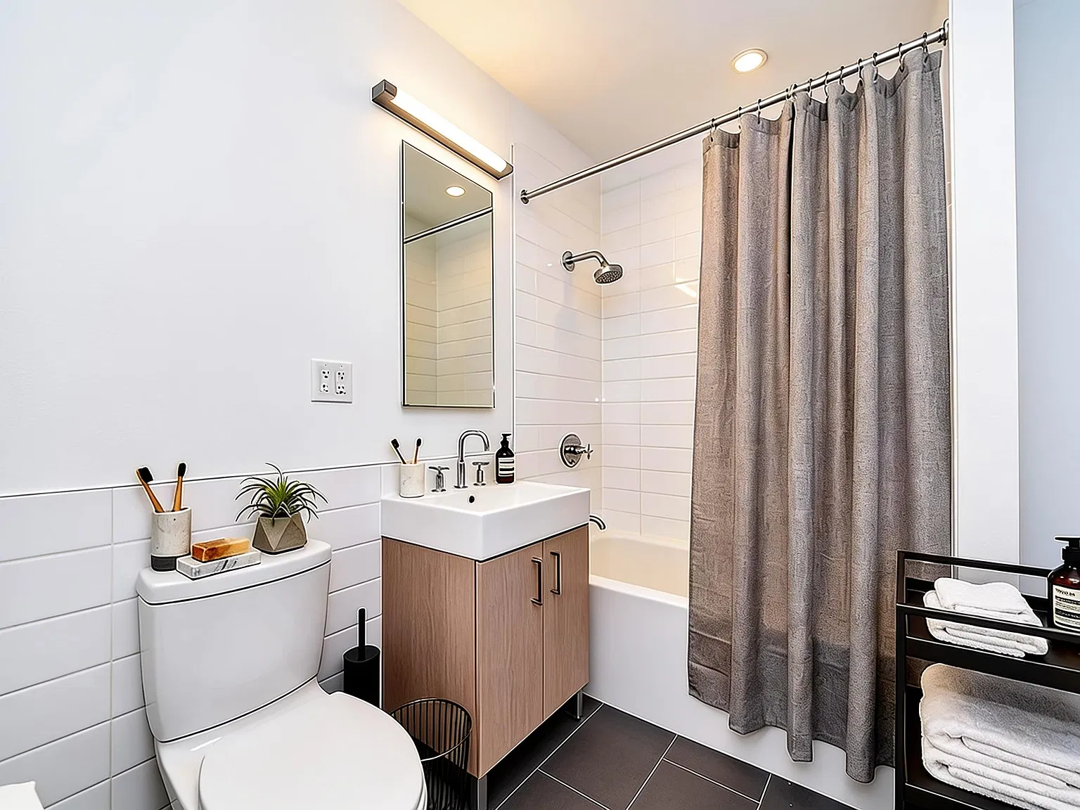 55 Hope Street — Photo 3