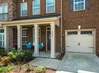 2086 Traemoor Village Dr, Nashville, TN 37209