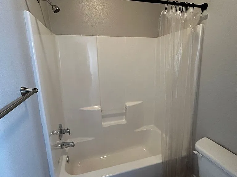 2643 N Westminster Dr — Photo 28