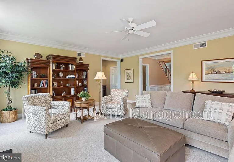 155 Harrogate Dr — Photo 15